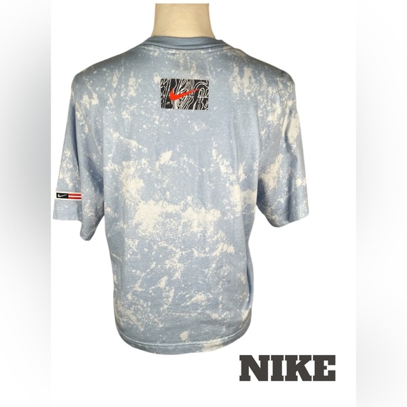 Nike | Athletic Department 1972 Elevation Map Blue Tie Dye T-Shirt - Picture 3 of 7